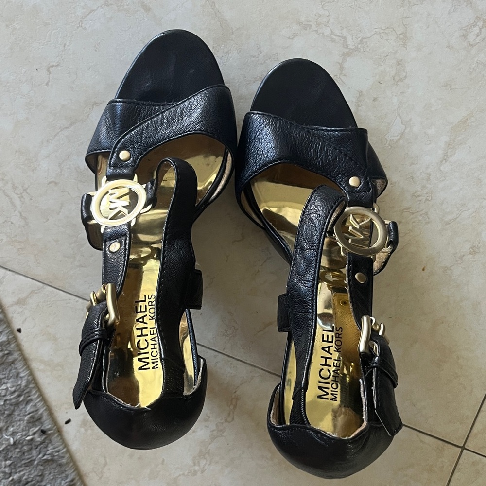 Michael Kors Black and Gold Women's Heels 8 1/2 - Picture 6 of 10
